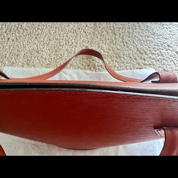 Louis Vuitton Epi Saint Jacques Tote - Picture 12 of 17